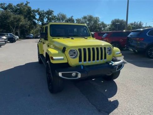 Used 2022 Jeep Wrangler Unlimited Sahara w/ Safety Group image 4