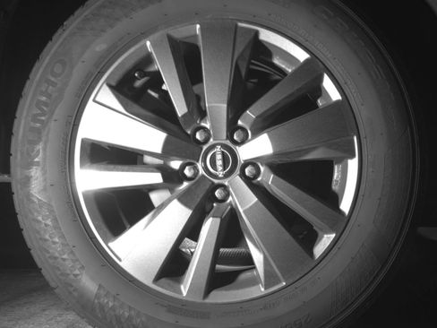 Used 2025 Nissan Pathfinder SV FWD image 18