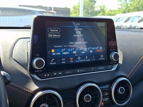Used 2022 Nissan Sentra SR w/ SR Premium Package FWD image 19
