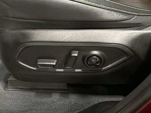 Used 2023 Jeep Grand Cherokee L Laredo AWD/4WD image 22