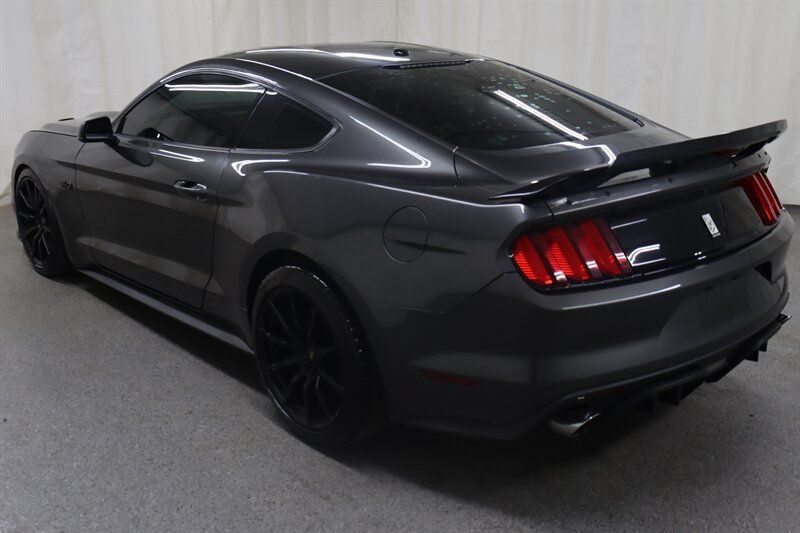 Used 2017 Ford Mustang GT Premium w/ GT Performance Package RWD image 5