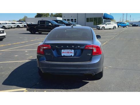 Used 2015 Volvo S60 T5 Premier image 7