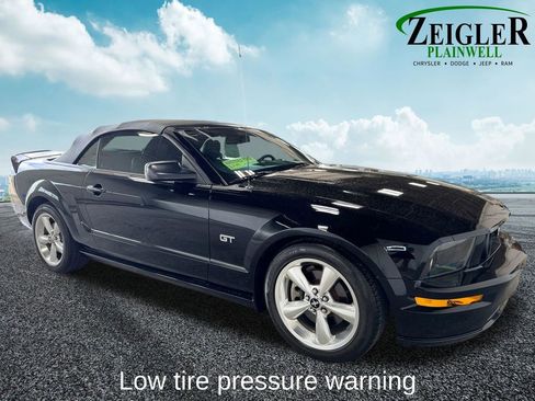 Used 2008 Ford Mustang GT RWD image 7