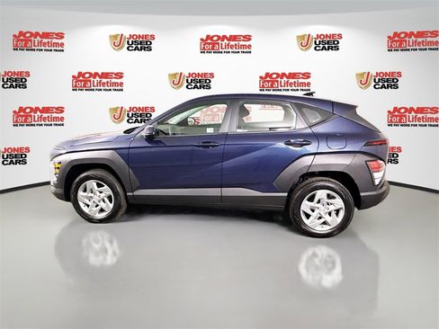 Certified 2025 Hyundai Kona SE image 15