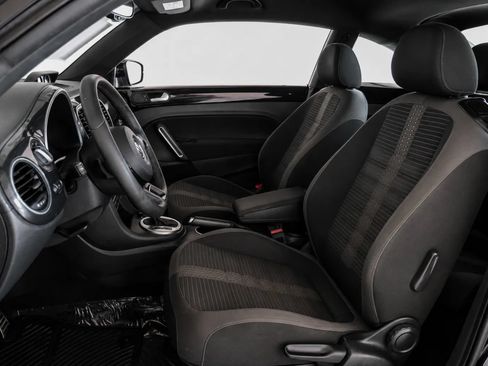 Used 2016 Volkswagen Beetle R-Line SE FWD image 27