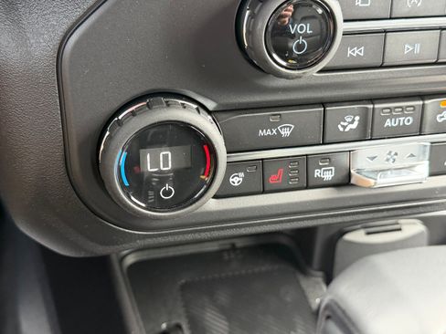 New 2026 Ford Bronco Outer Banks AWD/4WD image 26