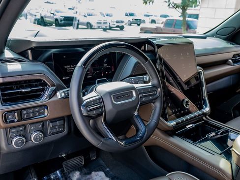 Used 2026 GMC Yukon XL Denali Ultimate image 17