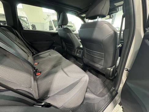 Used 2025 Subaru Forester Premium AWD/4WD image 11
