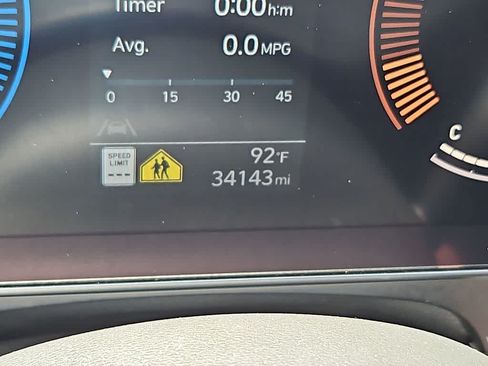 Used 2025 Hyundai Kona SEL FWD image 18