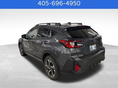 Used 2024 Subaru Crosstrek 2.0i Premium image 4