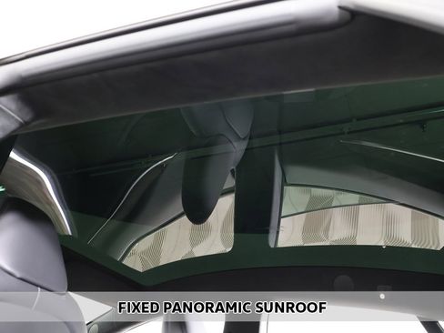 Used 2022 Tesla Model S image 5