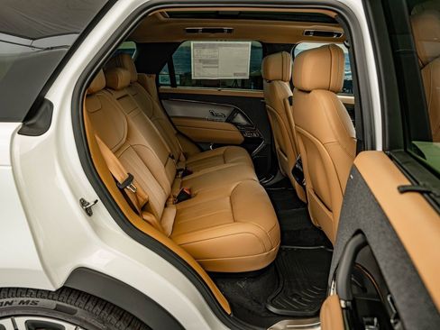 New 2026 Land Rover Range Rover Sport SE image 32
