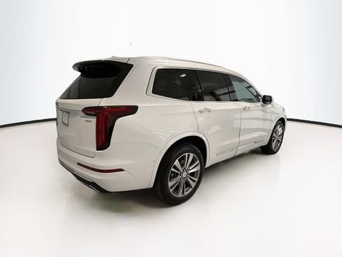 Used 2024 Cadillac XT6 Premium Luxury w/ Technology Package AWD/4WD image 6