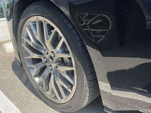 Used 2024 Ford Mustang GT Premium image 11