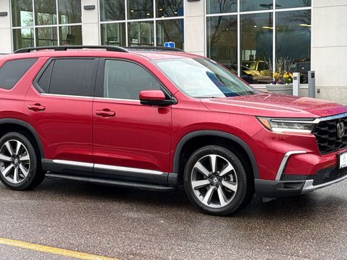 Certified 2025 Honda Pilot Elite image 1