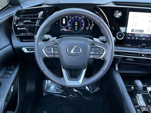 Used 2024 Lexus RX 350 FWD w/ Technology Package image 27