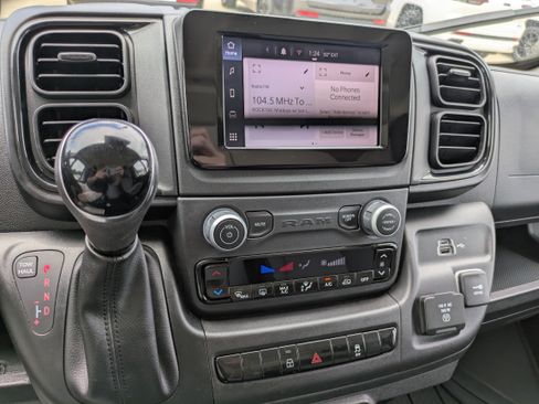 Used 2024 RAM ProMaster 3500 w/ Convenience Group image 11