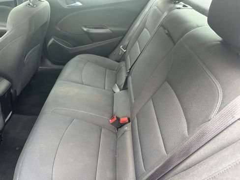 Used 2016 Chevrolet Cruze LT w/ Sun And Sound Package FWD image 9