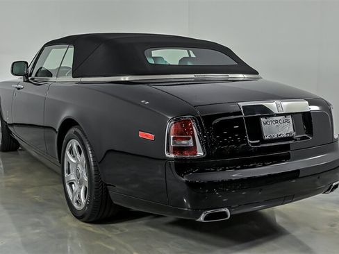 Used 2013 Rolls-Royce Phantom Drophead Coupe RWD image 12