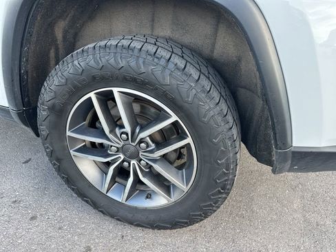 Used 2021 Jeep Grand Cherokee Limited w/ Luxury Group II image 6