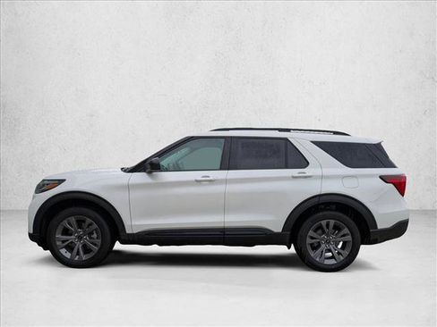 New 2026 Ford Explorer Active w/ Active Comfort Package AWD/4WD image 5