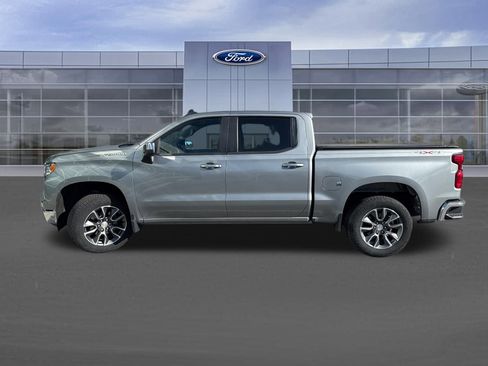 Used 2023 Chevrolet Silverado 1500 LT AWD/4WD image 8