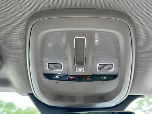 Used 2024 Volvo XC90 B6 Core AWD/4WD image 22