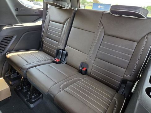 New 2026 GMC Yukon Denali Ultimate AWD/4WD image 32