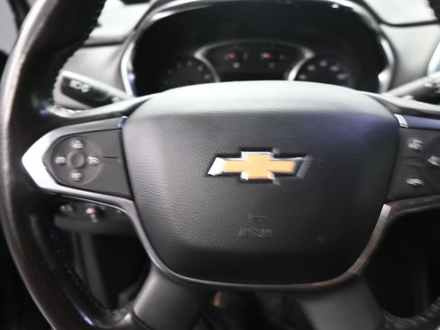 Used 2019 Chevrolet Traverse LT FWD image 16