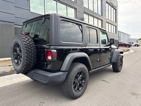 Used 2023 Jeep Wrangler Unlimited Sport AWD/4WD image 3