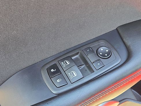 Used 2022 Dodge Challenger GT image 13