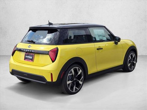 New 2026 MINI Cooper S image 2
