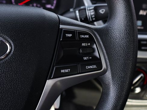 Used 2020 Hyundai Accent SEL image 25