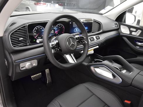 New 2026 Mercedes-Benz GLS 450 4MATIC image 22