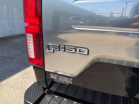 Used 2018 Ford F150 Platinum w/ Equipment Group 701A Luxury AWD/4WD image 16