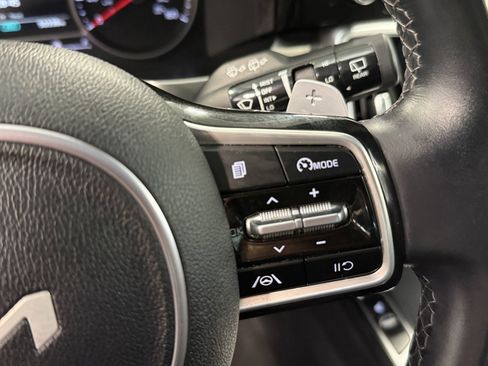 Used 2022 Kia Sorento S AWD/4WD image 18