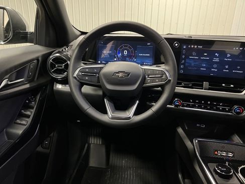 New 2026 Chevrolet Equinox LT w/ Convenience Package II image 13