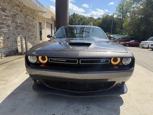 Used 2022 Dodge Challenger GT AWD/4WD image 3