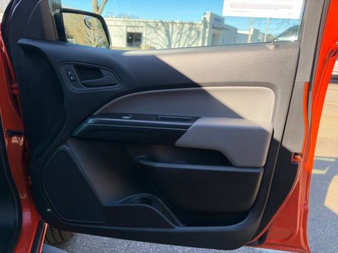 Used 2022 Chevrolet Colorado W/T w/ WT Convenience Package image 37