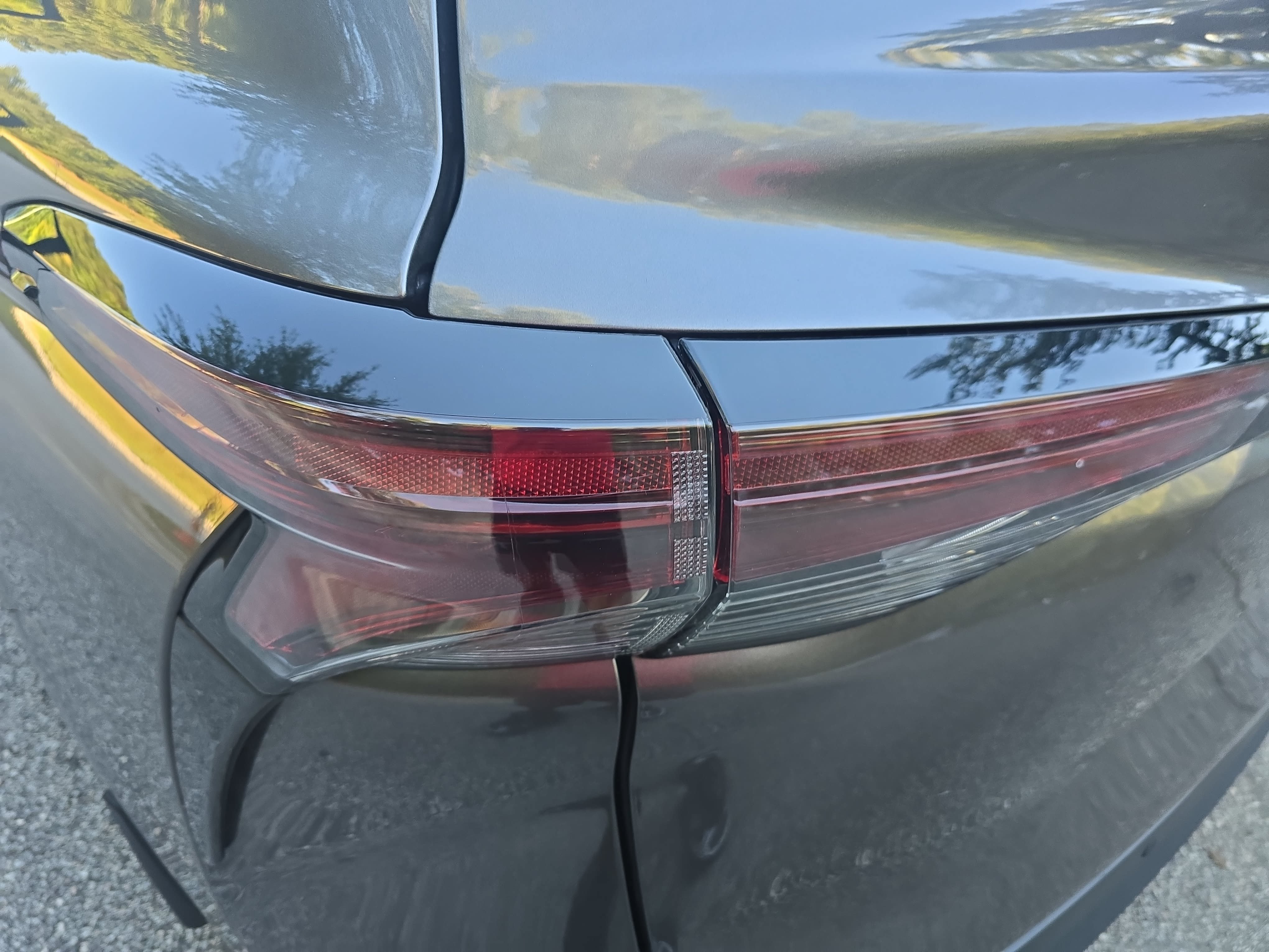 Used 2024 Toyota Sienna XLE FWD image 31