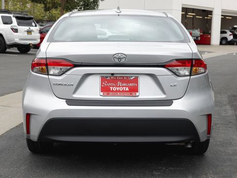 New 2026 Toyota Corolla LE w/ LE Premium Package FWD image 5