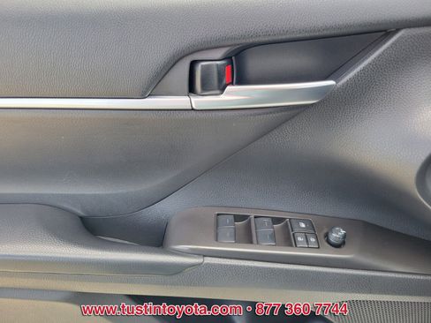 Used 2023 Toyota Camry SE w/ Protection Package (Q2) (TMS) FWD image 17