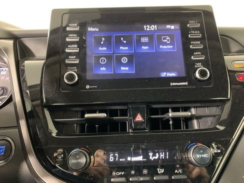 Used 2024 Toyota Camry SE w/ Convenience Package image 24