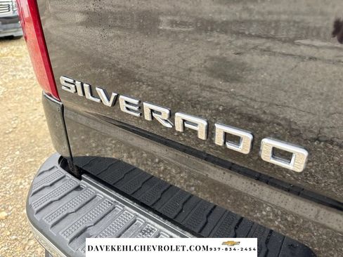 Used 2025 Chevrolet Silverado 1500 LT AWD/4WD image 40