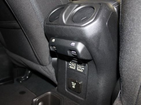 Used 2023 Jeep Gladiator Overland image 31