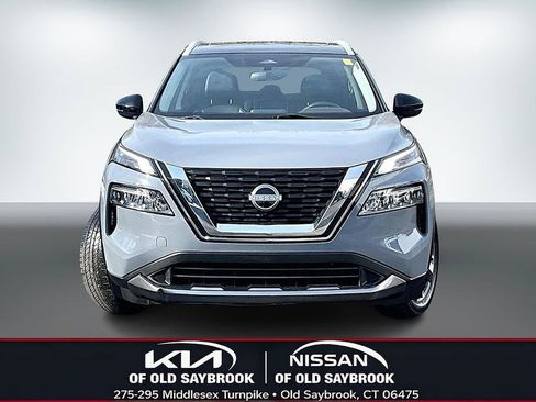 Used 2023 Nissan Rogue SL AWD/4WD image 2