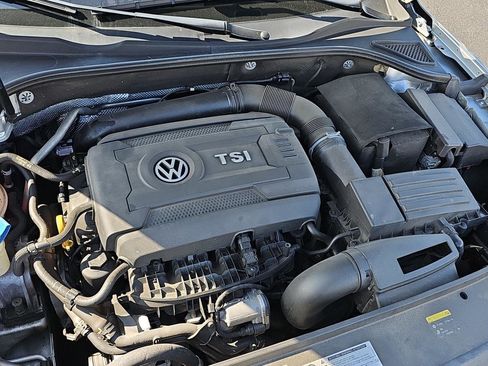 Used 2017 Volkswagen Passat 1.8T SEL Premium image 33