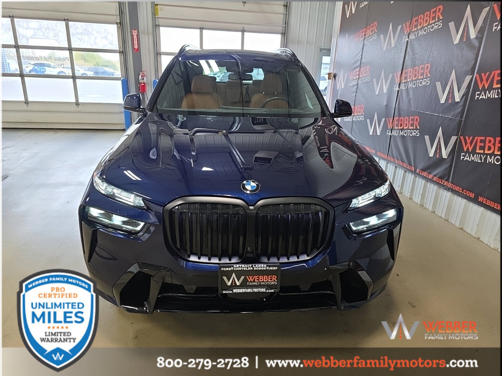 Used 2026 BMW X7 xDrive40i w/ M Sport Package AWD/4WD image 3