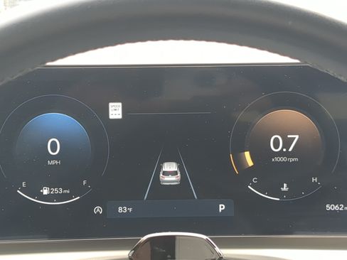 Used 2025 Hyundai Tucson SEL FWD image 24