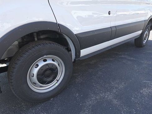 New 2025 Ford Transit 250 Low Roof image 23